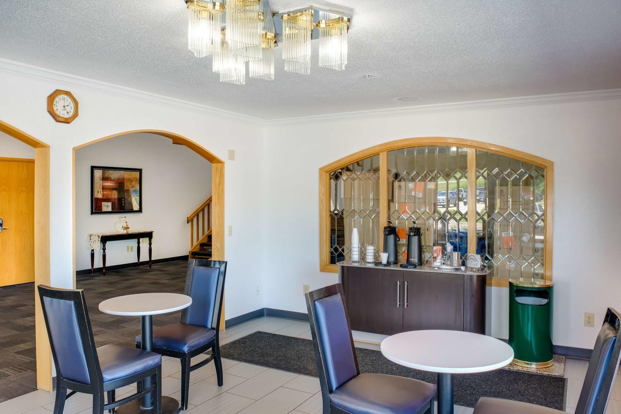 Motel 6-Richmond, In المظهر الخارجي الصورة
