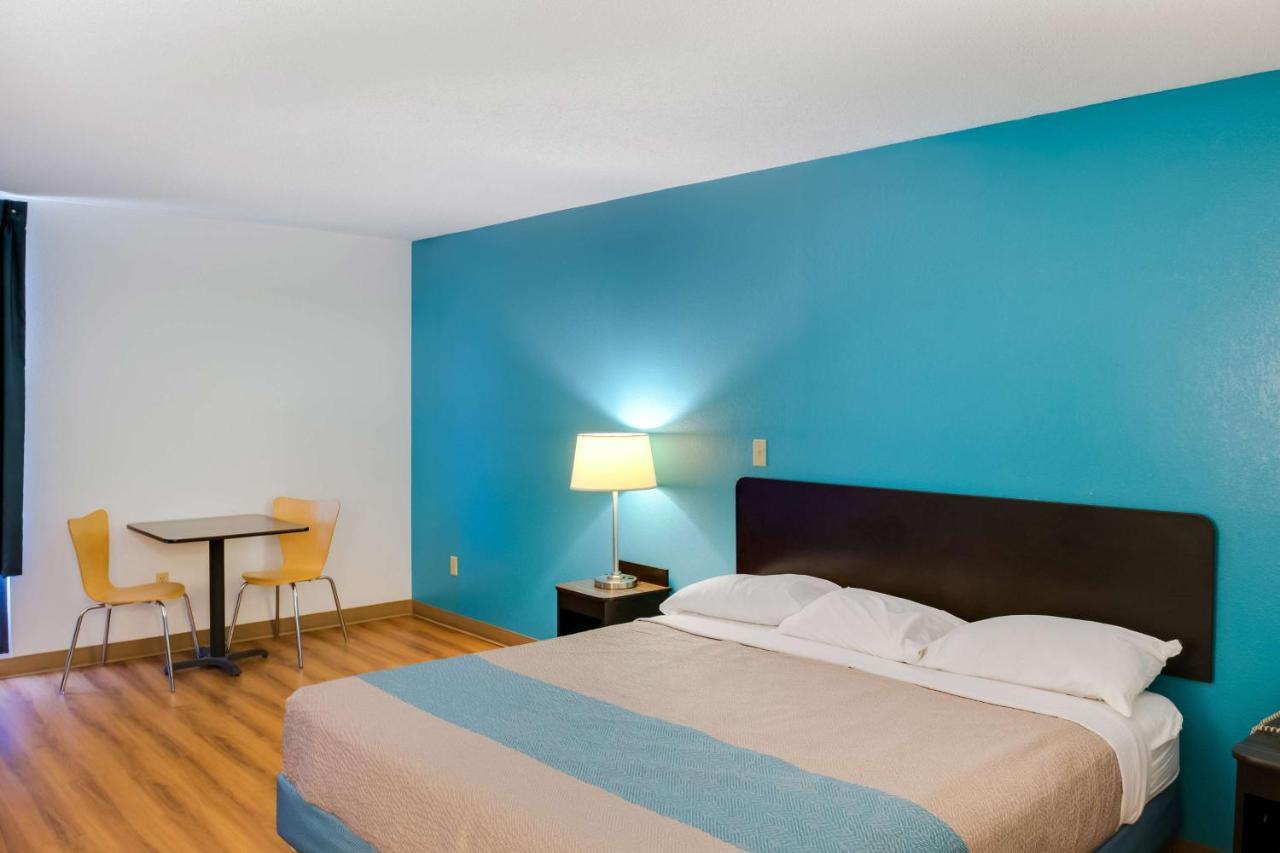 Motel 6-Richmond, In المظهر الخارجي الصورة